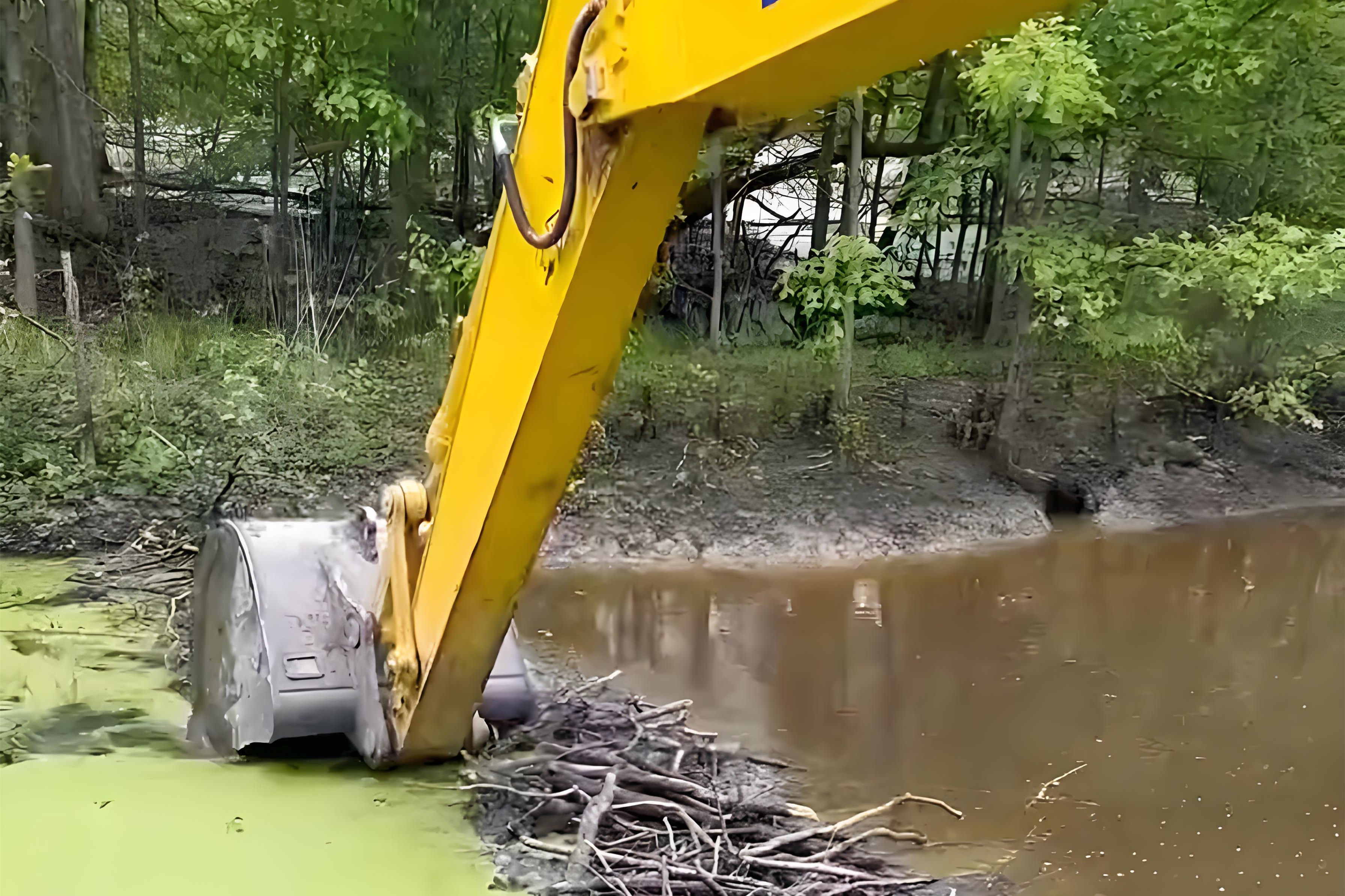 益陽(yáng)水挖清淤團(tuán)隊(duì)泓樺錦嘉-水塘清淤中遇到大量垃圾如何處理?